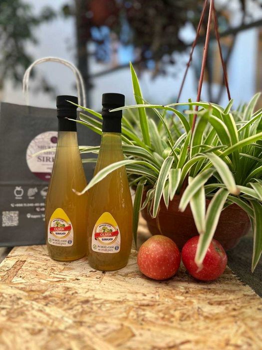 Шотут ва Олма сиркаси