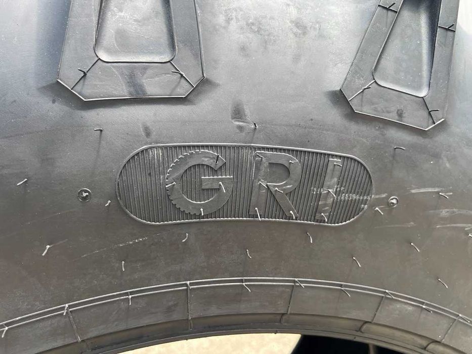 20.8-38 cu 10 pliuri marca GRI cauciucuri noi cu garantie