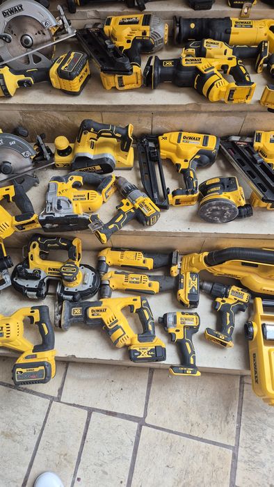 Инструменти Dewalt