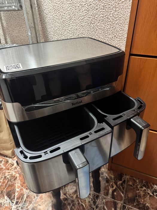 Friteuză cu aer cald