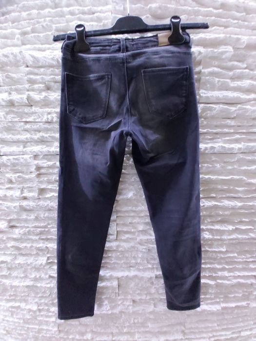 Blugi zara marimea 140