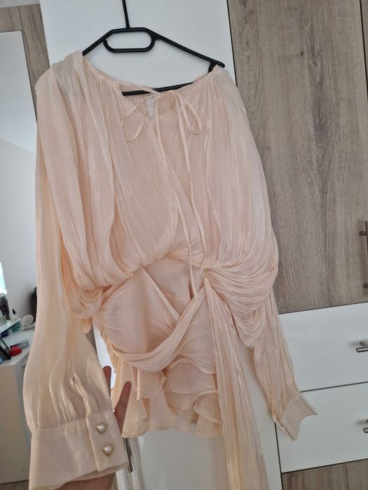 Ефирна рокля в комплект с къси гащи