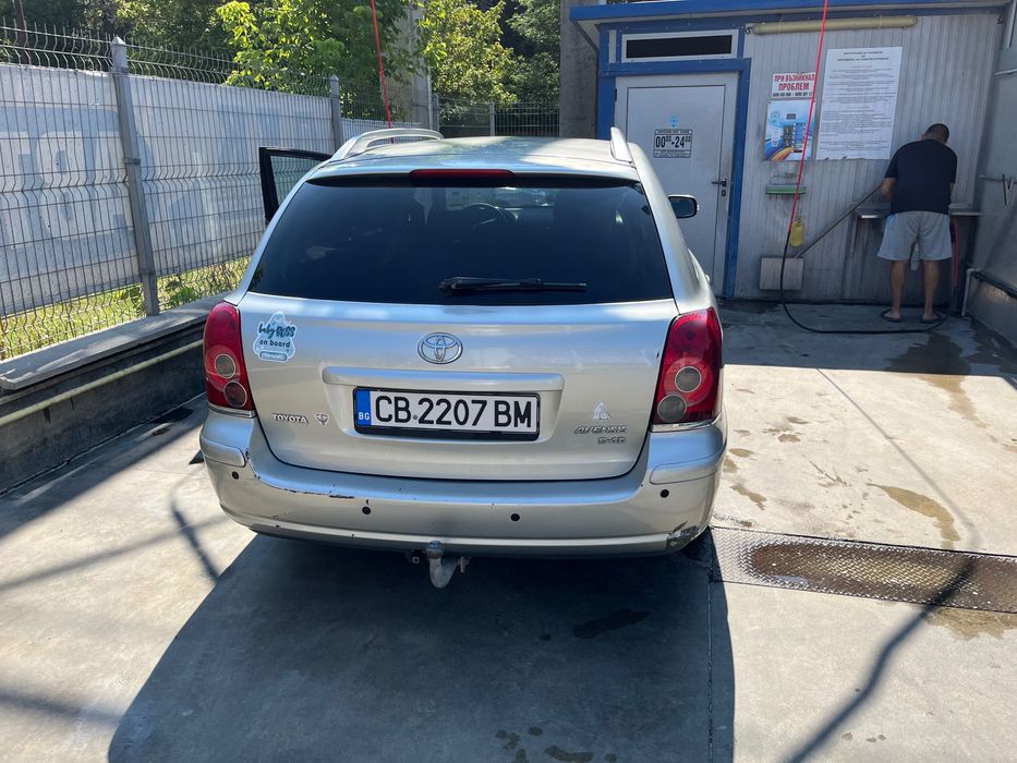 Toyota avensis 2.2 d-cat