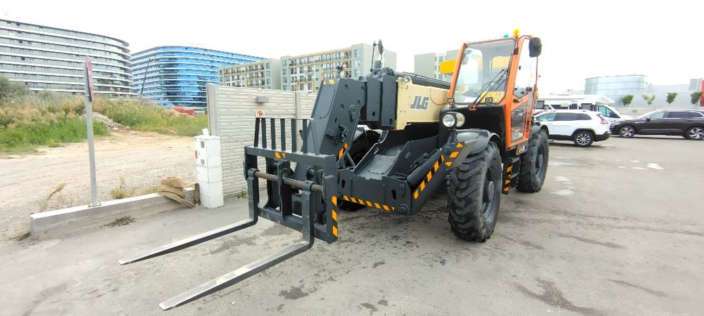 JLG 4017 PS 2013 - 5250 ore CLIMA Caterpillar TH417 telehandler Manitou 17 metri 4 tone