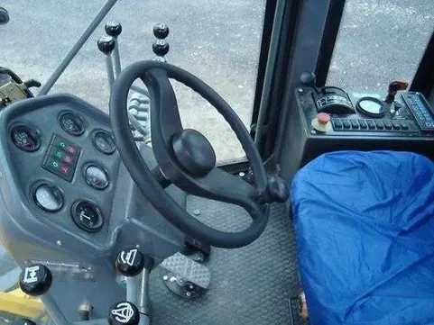Автогрейдер XCMG GR180 (в наличии)