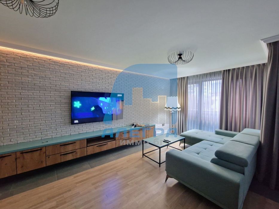 3-стаен в София-Хиподрума площ 120 цена 1250