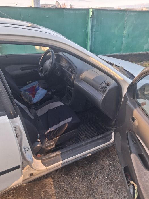 Мазда 323 продам