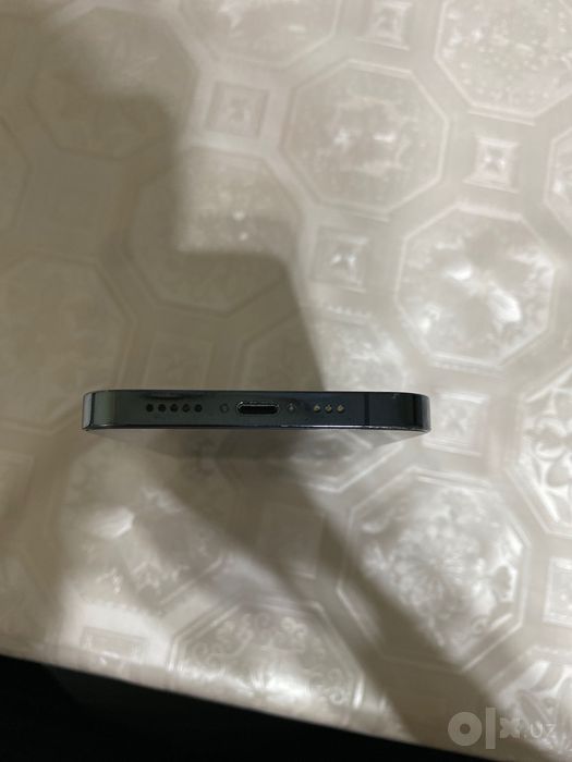 Телефон iPhone 12 pro