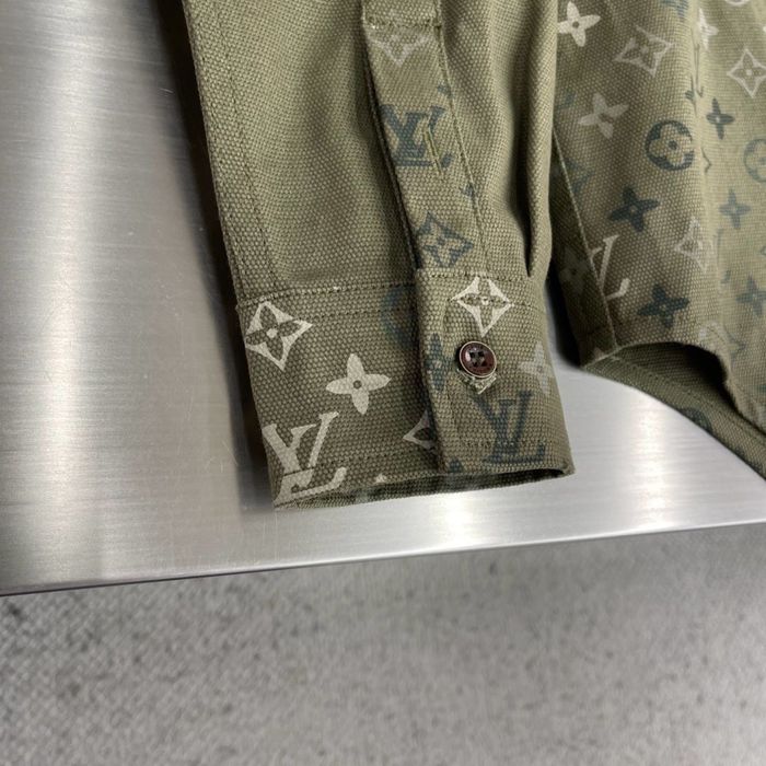 Camasa Louis Vuitton , calitate premium , pe comanda , noua , M