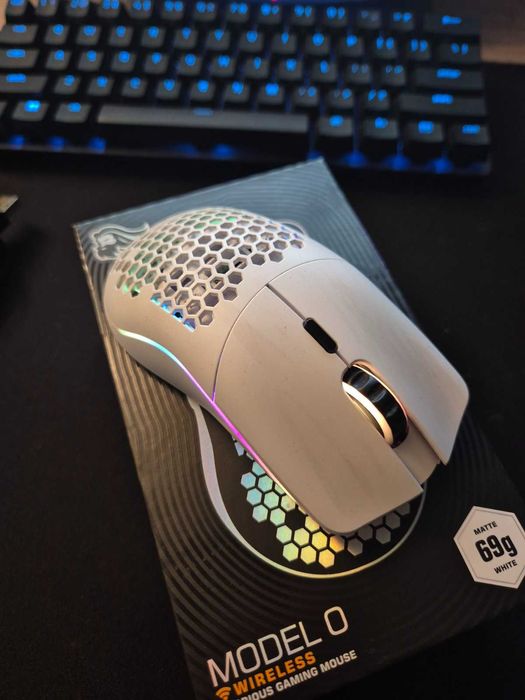 Glorious model O wireless - бяла