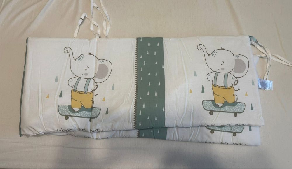 Обиколник за бебешка кошара