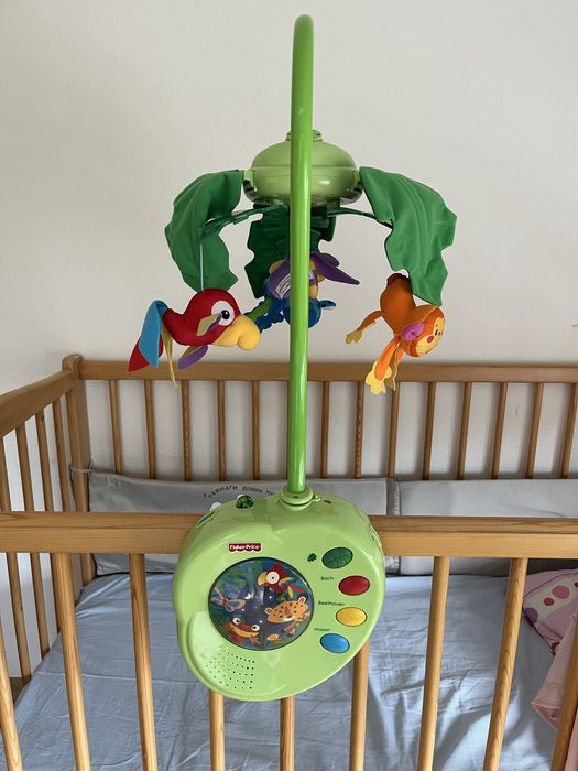 Fisher Price музикална въртележка за кошара