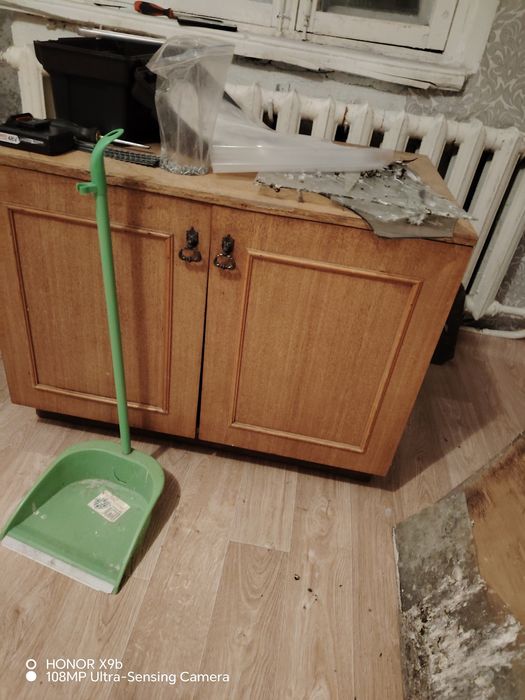Мебель срочно самовывоз!