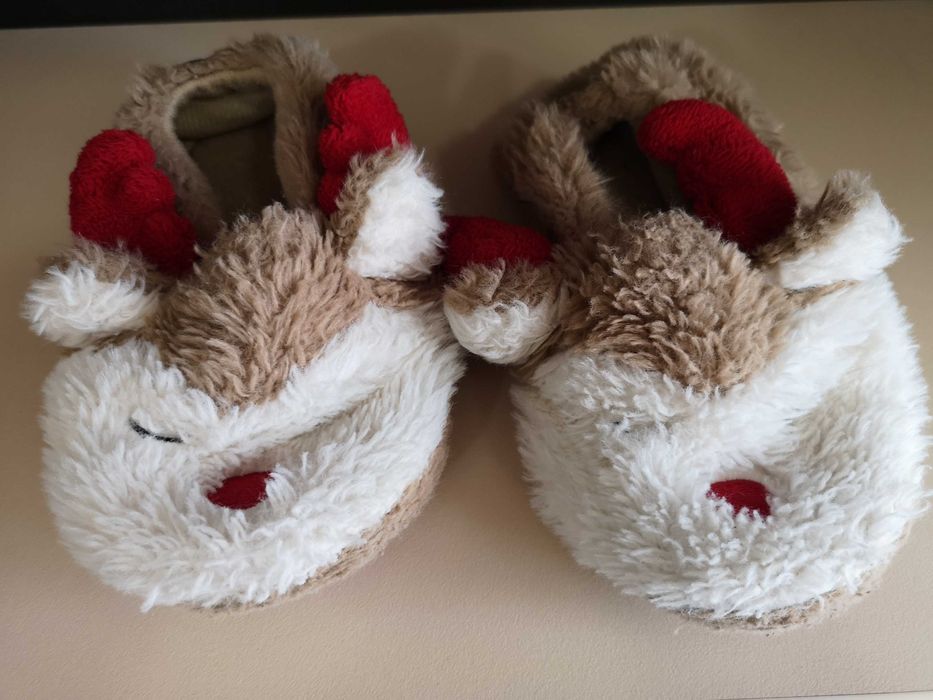 Коледна украса - лампички, календар, декорации,