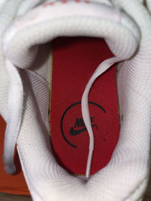 Nike AirMax AP Alb cu Auriu