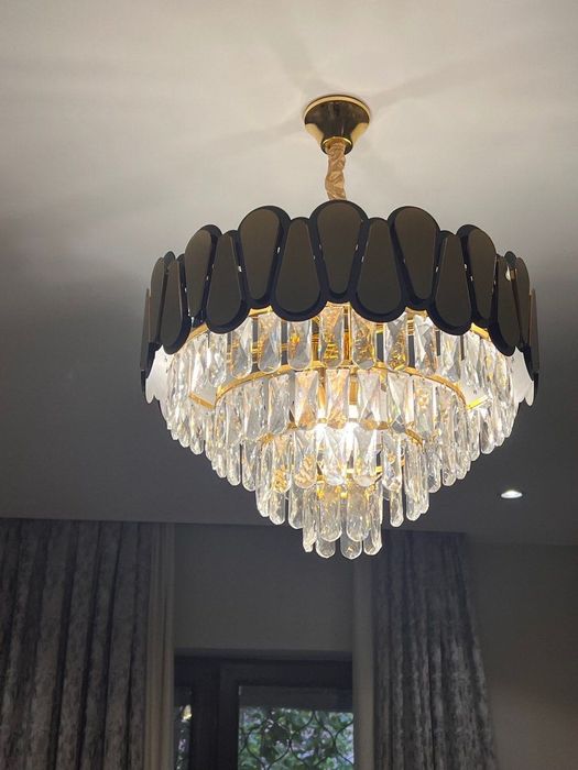 Потолочная люстра