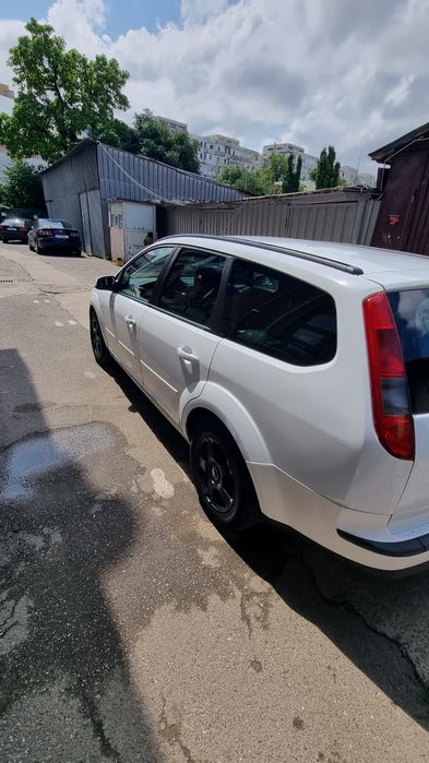 Vând Ford Focus  1.6 diesel