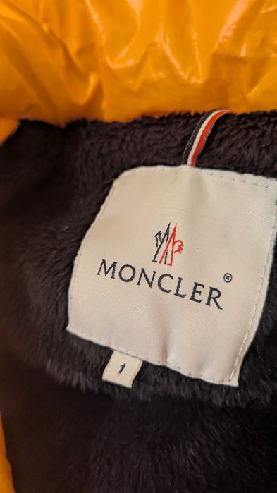 Елек Монклер с качулка