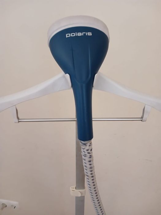 Паровой утюг для одежды