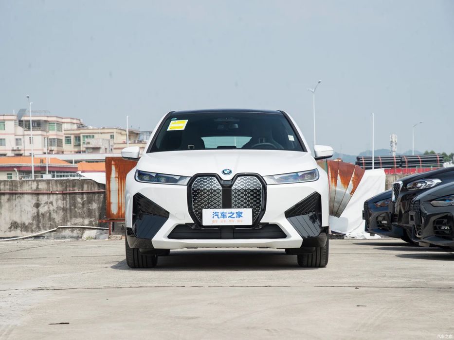 BMW IX xDrive 50 под заказ от Terra Auto