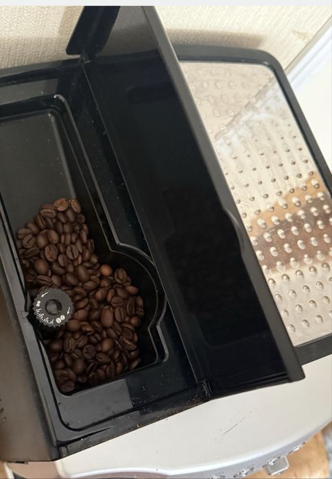 Delonghi Magnifica in stare perfecta