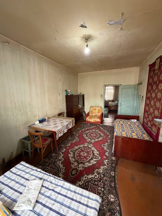 Продажа 2/3/4 на Юнусабад-11, 2 хонали сотилади