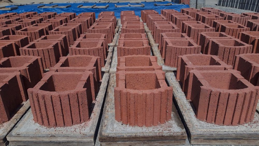 Шлакоблок ва тумба сотилади