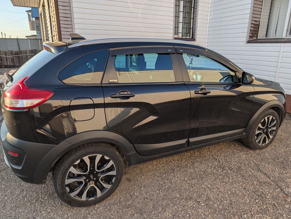 Lada Xray cross 2020 г. 1.8 л