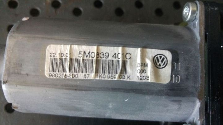 Motoras macara stanga spate vw golf 5 plus 5m1 521 5m0839401c 1k0959703k