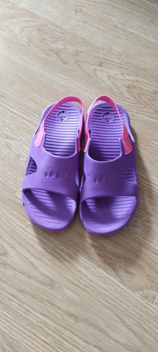 Slapi cu bretea 31-32 fetita