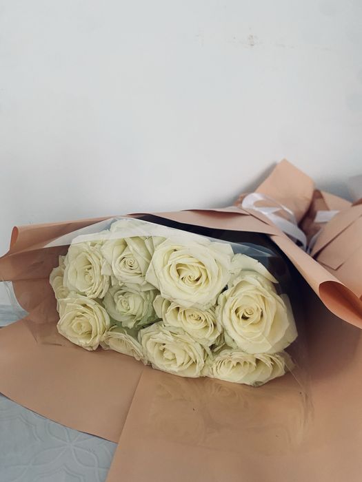 Роза-15000тг,  все-5000тг