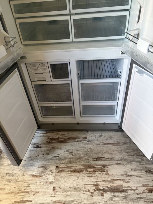 Vand frigider beko side by side