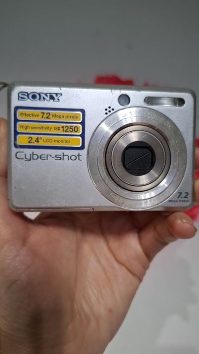 Компактен дигитален фотоапарат камера Sony S730