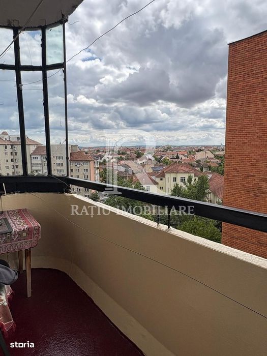 Apartament cu 4 camere | Bulevardul Dacia | Oradea