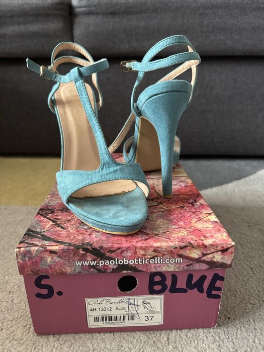 Различни дамски обувки на висок ток - 37 номер