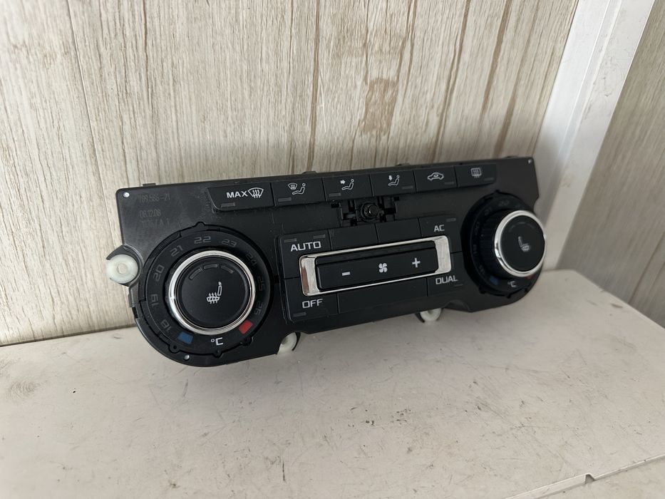 Управление климатроник за Шкода Октавия след 2008г.!