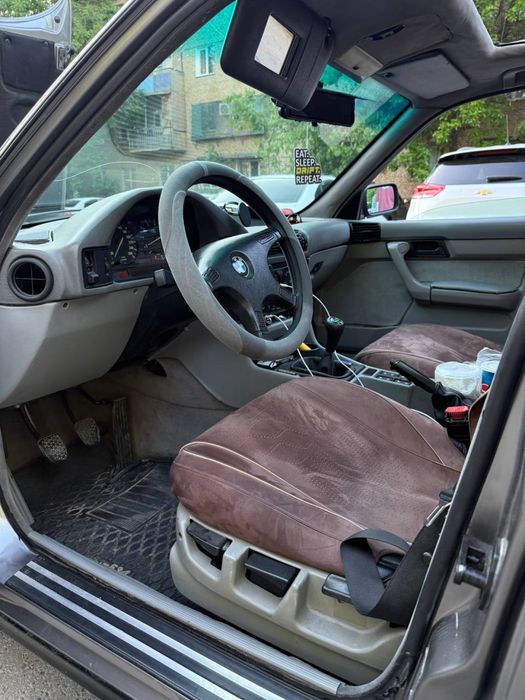 •BMW E34 2.5L (M50)•