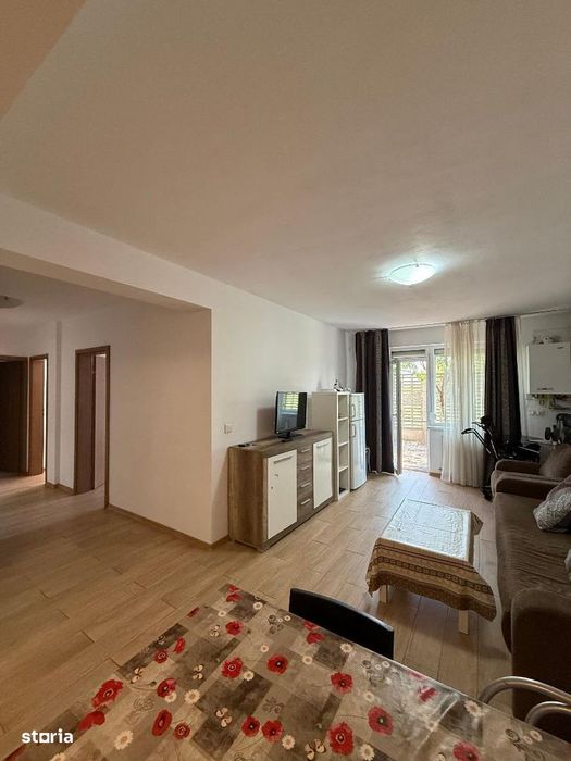 De inchiriat Apartament 3 camere cu teren, zona Cetate Lidl.