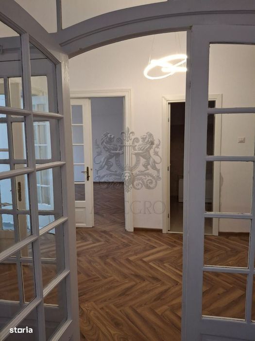 Apartament interbelic cu 2 camere | Vilă P+1+M | Curte | Popa Nan — fotografia 3