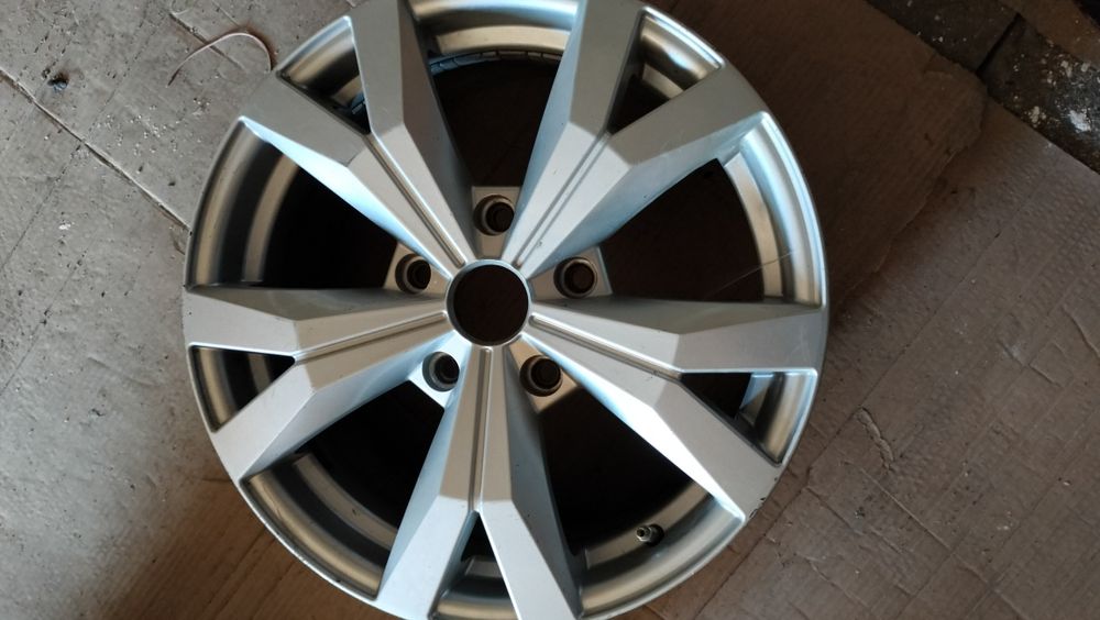 Продам титановый диск R17