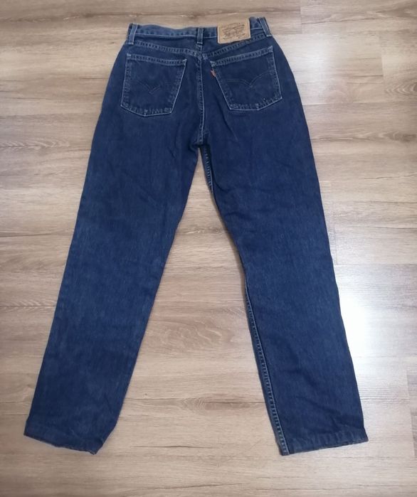 Фирменные джинсы Levis