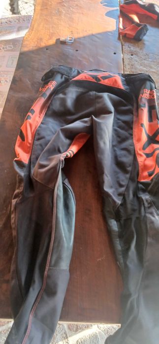 FXR Clutch Pro мотокрос костюм и Gaerne GX-1 ботуши