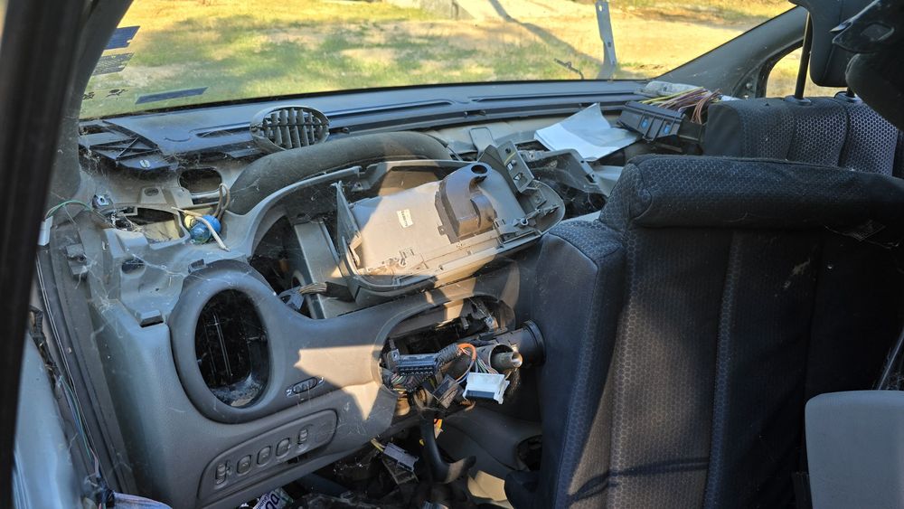 На части Renault Scenic 1.9 Dci 102 Рено Сценик дци за части
