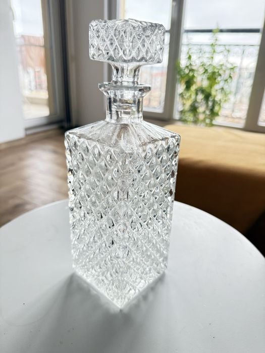 Ретро Арт стъклени шишета и чаши