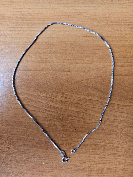 Продавам сребърни неща