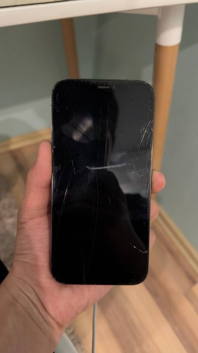 Iphone  12pro синего цвета