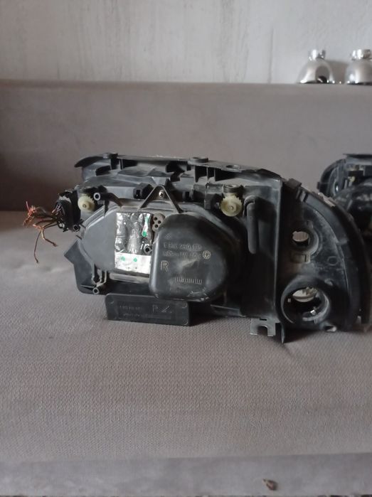 Продам фары VW Sharan