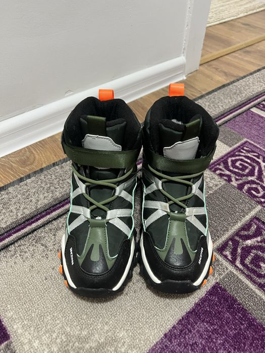 Ботинки теплые продам