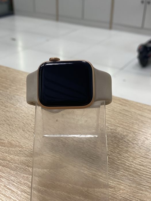 apple watch se, gen 1, 40mm (p25)