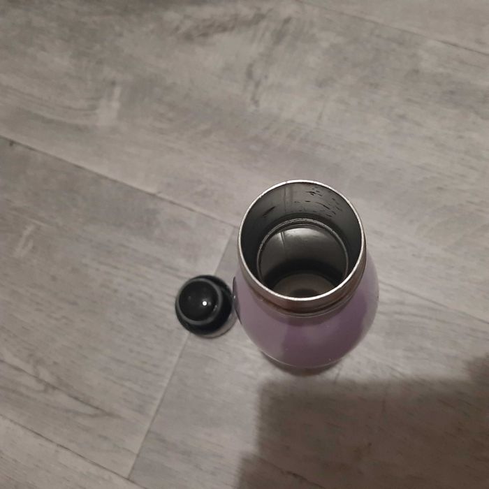 Продается термос 0,5 л